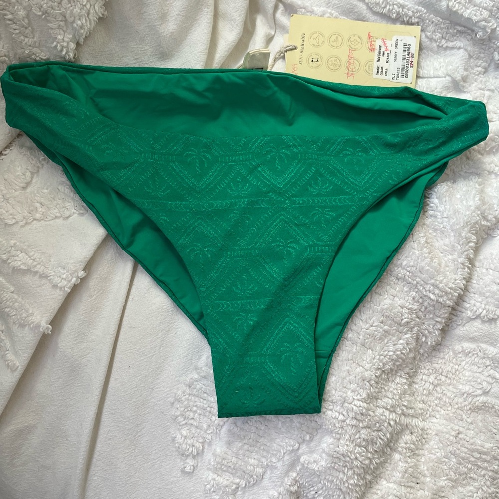 Malai Women's Eco-Conscious Green Bikini - Picture 3 of 3